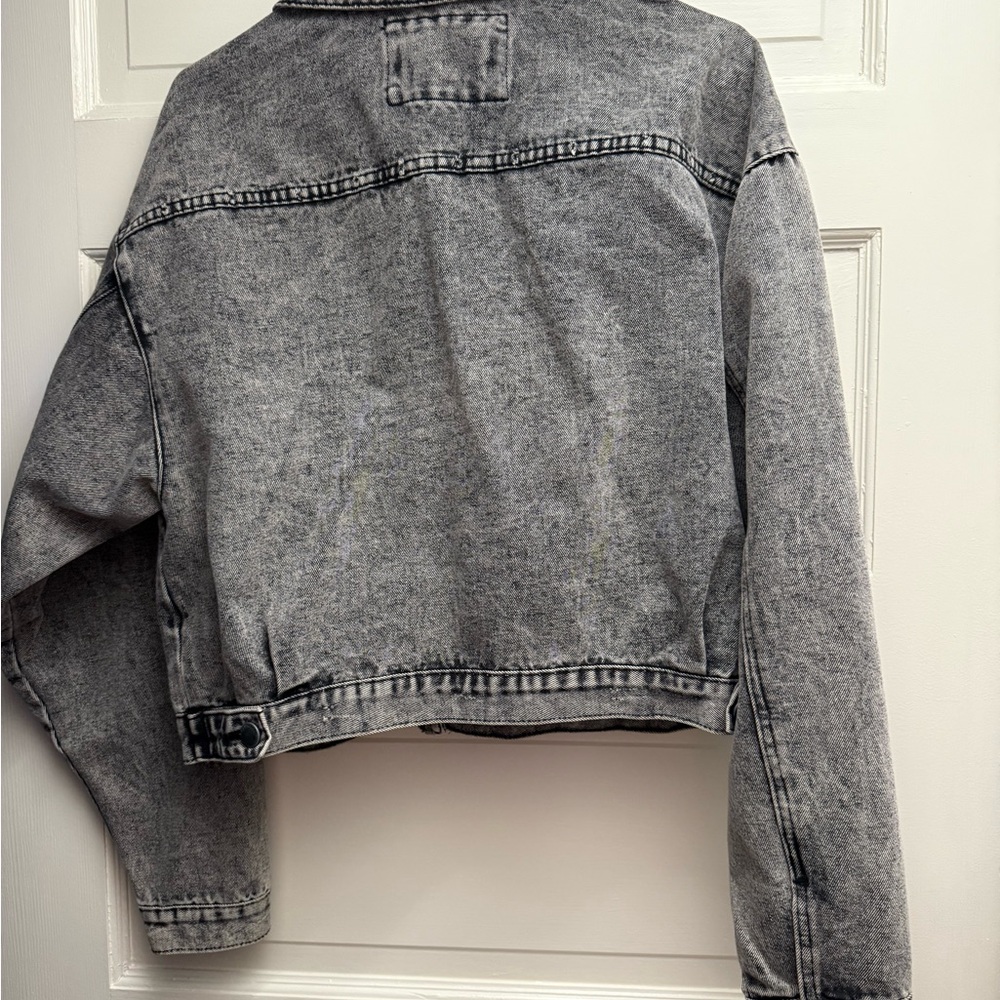 Stoosh Washed Gray Boxy crop Denim Jacket - Picture 2 of 3